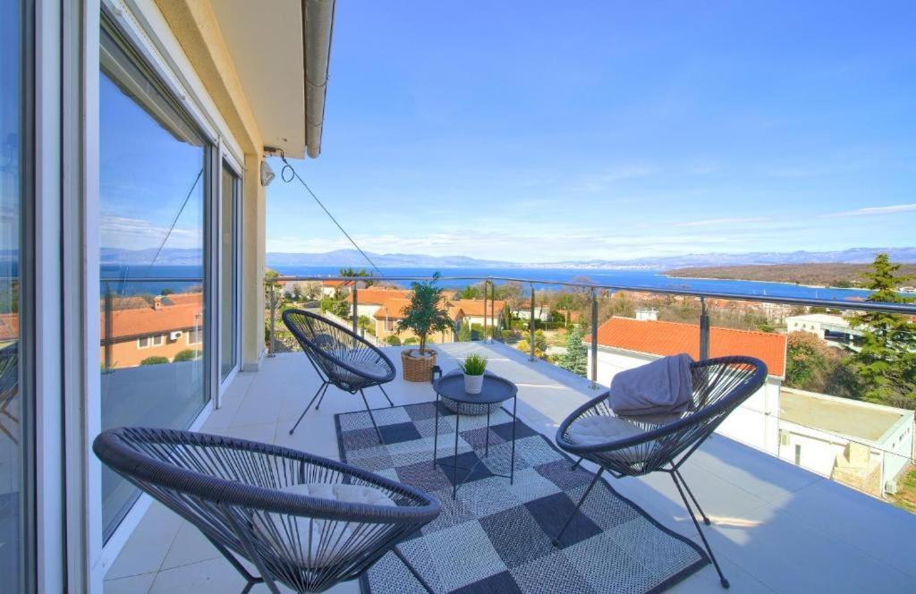 Luxury Apartments Vanessa, Njivice Exterior photo